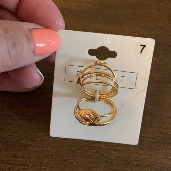 Multiple 5 Ring Set - Picture 2 of 3